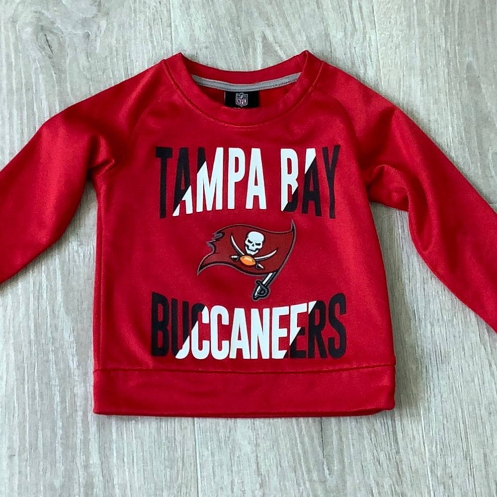 NFL Team Apparel Kids Red and Gray Shirt